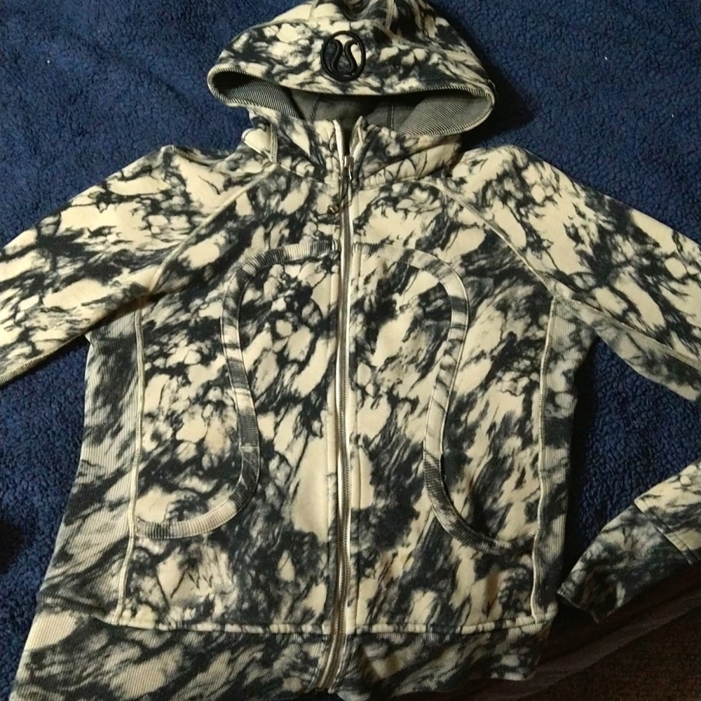 COPY - Lululemon Scuba Hoodie II